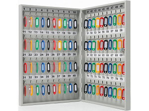 Шкаф для ключей KEY-80. В комплект входят 80 разноцветных брелоков для ключей и крепежная фурнитура. Размер: 500x355x59 (ВхШхГ)