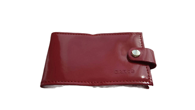 Визитница горизонтальная на кнопке натуральная  кожа малиновая, с отделениями на 20 визиток, размер 11х6,5х0.5см.