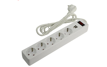 Сетевой фильтр  Космос FKsm  5 розеток, мощность 2200Вт, длина провода 1.8м, номинальный ток 10А, с заземлением, с выключателем, цвет белый