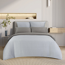 Комплект постельного белья Евростандарт Сатин/Комфорт "Руан" 
Простыня на резинке 180х200х20 см, пододеяльник 200х220 см, наволочка 50х70 см - 2шт; наволочка 70х70 см -2шт 